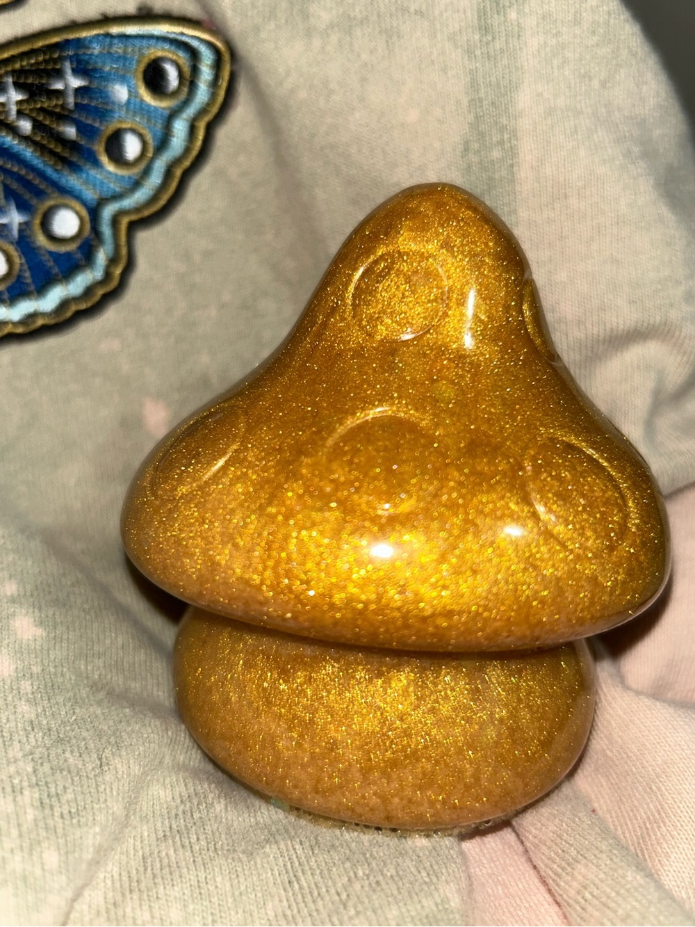 Sparkly Gold Colored Resin Whimsical Fairy Mushroom Decor Figurine - Picture 5 of 6